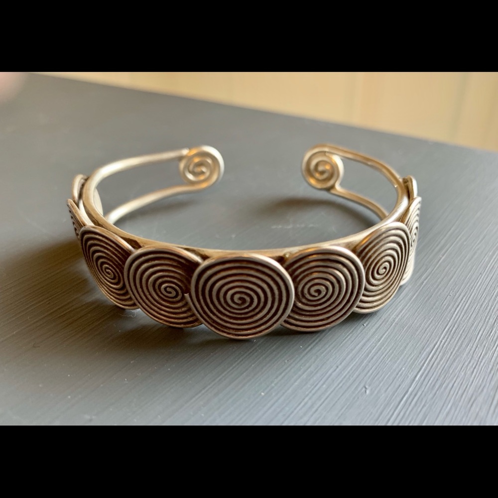 Hill tribe silver circles cuff bracelet